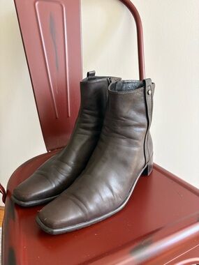 Vintage Stuart Weitzman Dark Brown Leather Ankle Boots